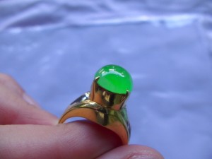 ろうかん翡翠ルース