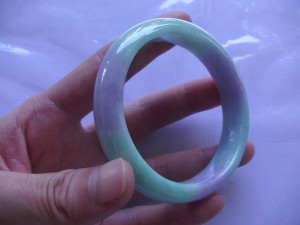 翡翠バングル(A貨 天然無処理)