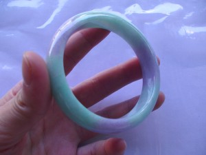 翡翠バングル(A貨 天然無処理)