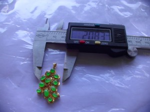 ろうかん翡翠ペンダント