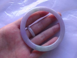 翡翠バングル
