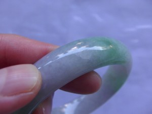 翡翠バングル