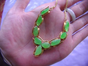 翡翠ネックレス