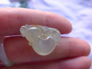 翡翠彫刻品（カービング）