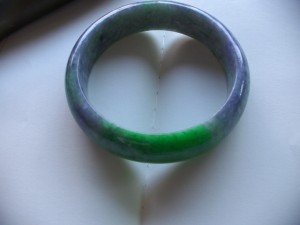 翡翠バングル