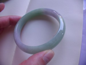 翡翠バングル