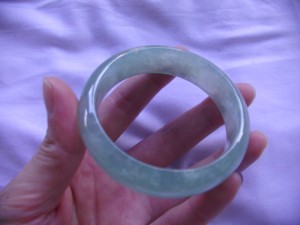 翡翠バングル