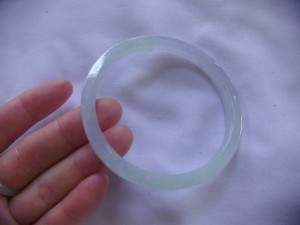 翡翠バングル