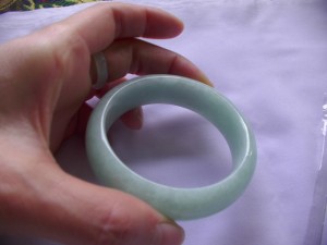 翡翠バングル