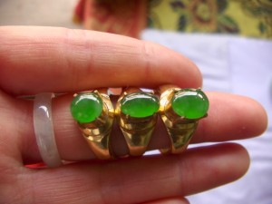 ろうかん翡翠ルース