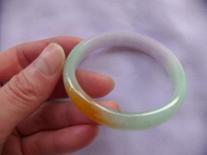 翡翠バングル