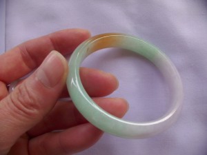 翡翠バングル