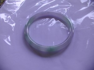 翡翠バングル