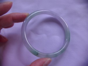 翡翠バングル