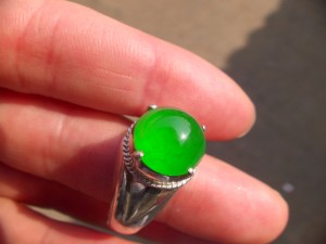 ろうかん翡翠ルース