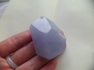 ラベンダー翡翠原石