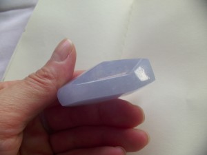 ラベンダー翡翠原石