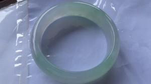 翡翠バングル