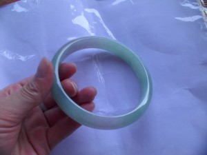 翡翠バングル