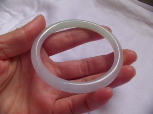 翡翠バングル