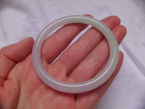 翡翠バングル