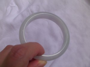 翡翠バングル