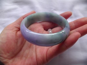 翡翠バングル