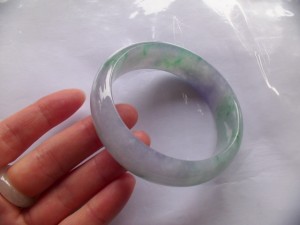 翡翠バングル