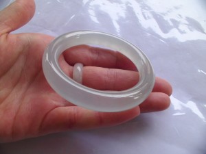 氷翡翠バングル
