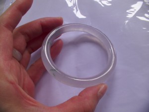 氷翡翠バングル