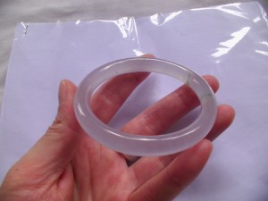 氷翡翠バングル