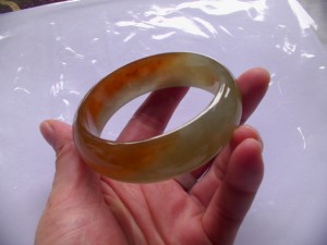 翡翠バングル