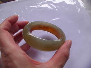 翡翠バングル