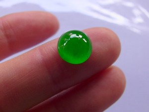 ろうかん翡翠ルース　明日へ