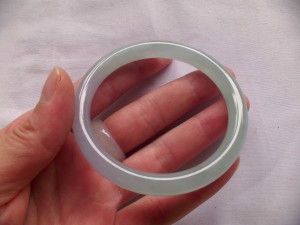 氷翡翠バングル