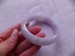 翡翠バングル