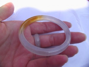 氷翡翠バングル