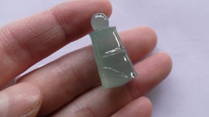 翡翠カービング（ペンダント）