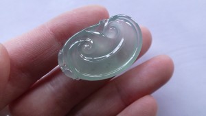 氷翡翠カービング