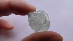 翡翠カービング（ペンダント）