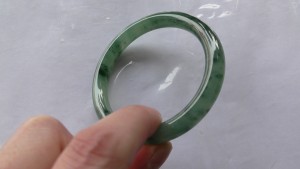 氷翡翠バングル