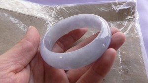 ラベンダー翡翠バングル