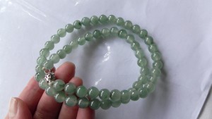 氷翡翠ネックレス