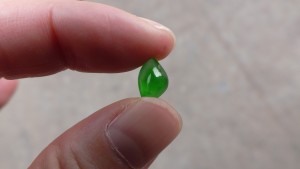 ろうかん翡翠ルース