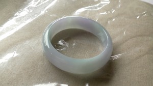 ラベンダー翡翠バングル