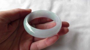 ラベンダー翡翠バングル