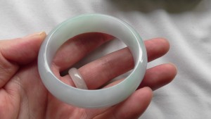 ラベンダー翡翠バングル