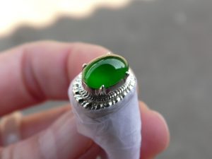 ろうかん翡翠ルース