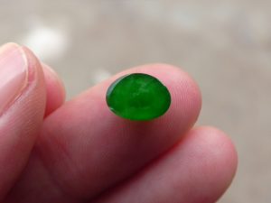 ろうかん翡翠ルース