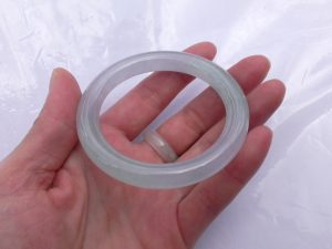 氷翡翠バングル